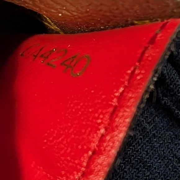 Authentic Louis Vuitton Limited Edition Christmas Animation Bumper Cars Wallet - Picture 13 of 13